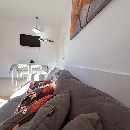 Flowers & Green 2 Bedrooms Apartment & Box Garage Vlorë Eksteriør billede