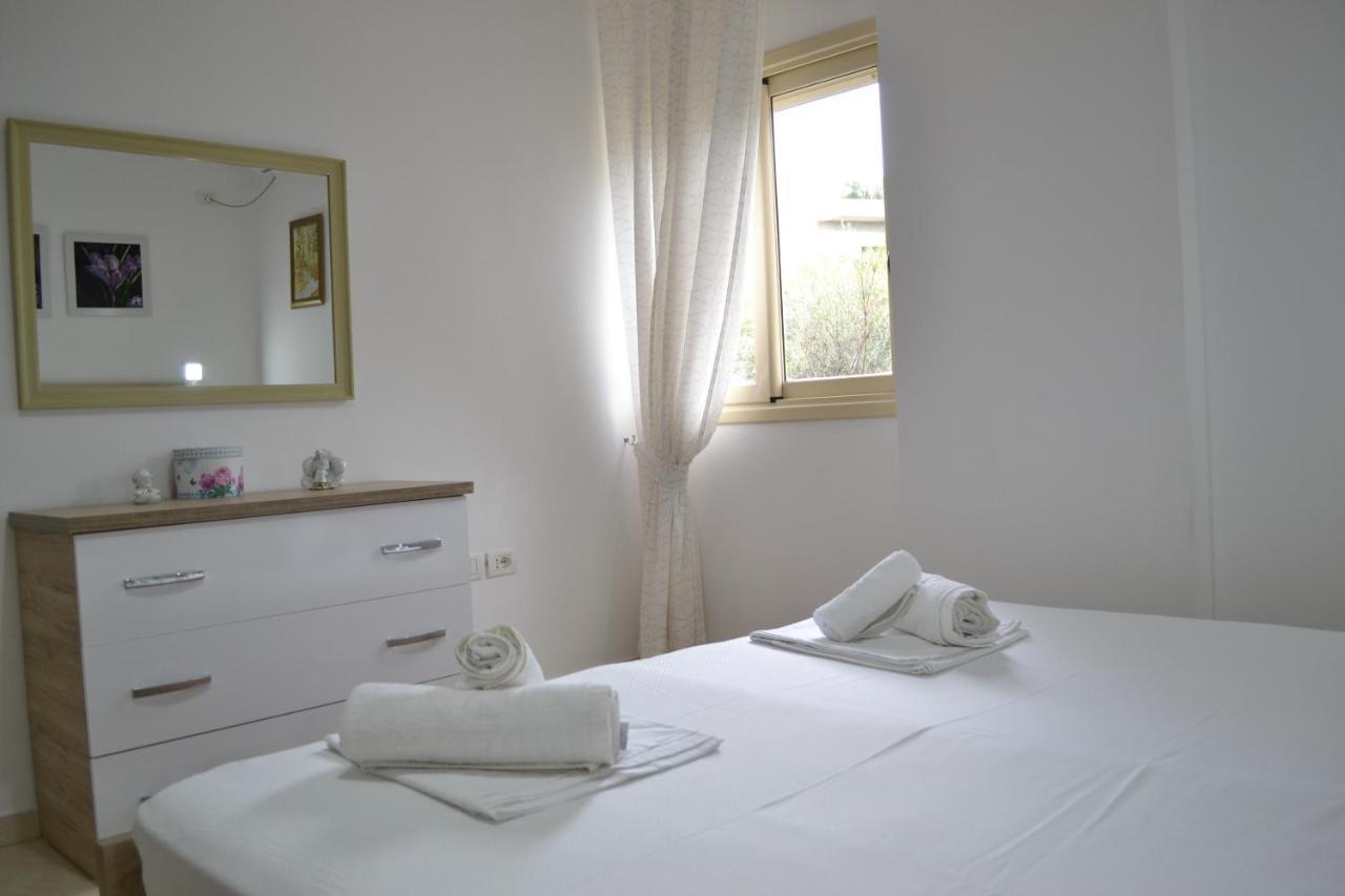 Flowers & Green 2 Bedrooms Apartment & Box Garage Vlorë Eksteriør billede