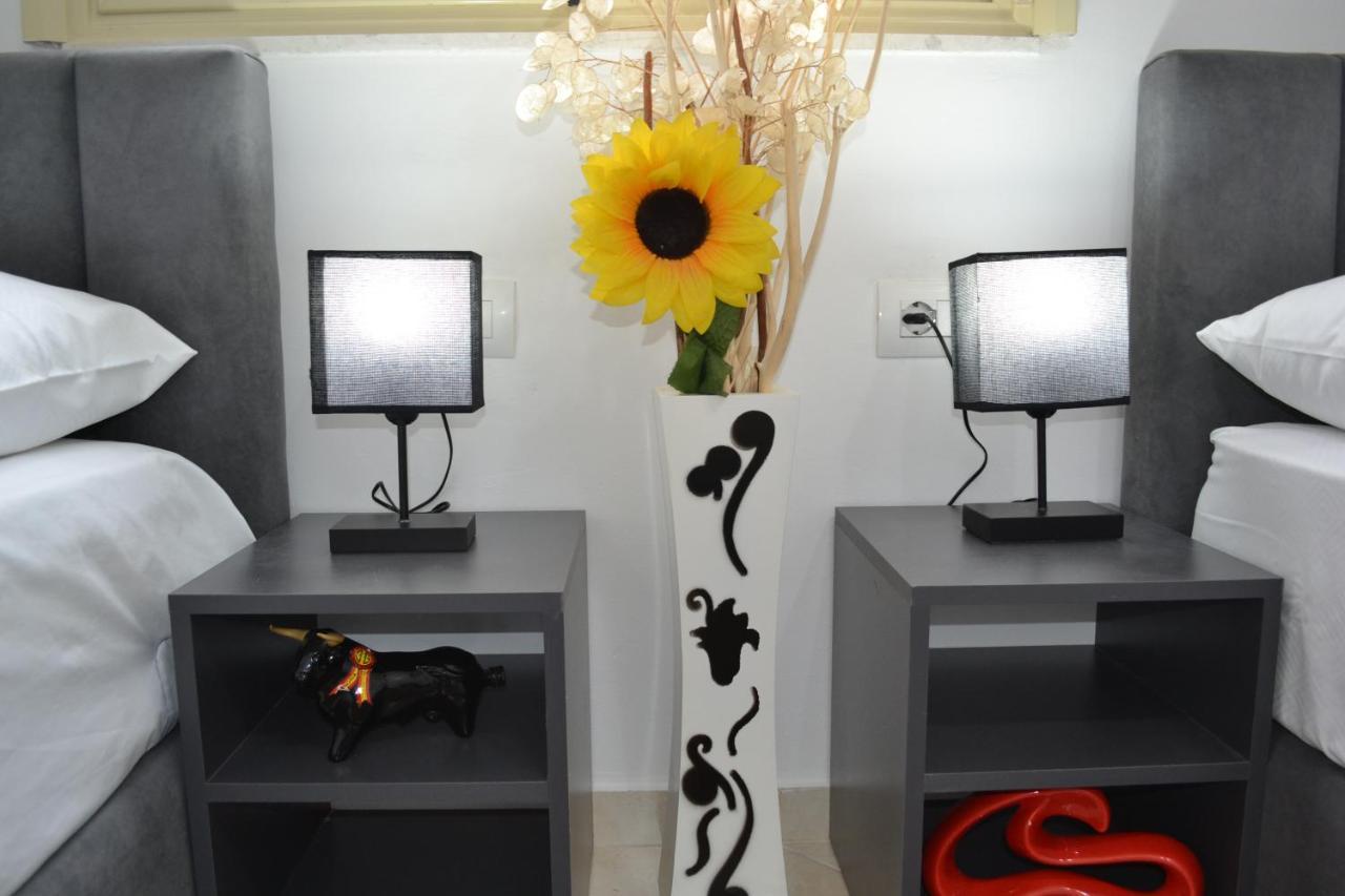 Flowers & Green 2 Bedrooms Apartment & Box Garage Vlorë Eksteriør billede